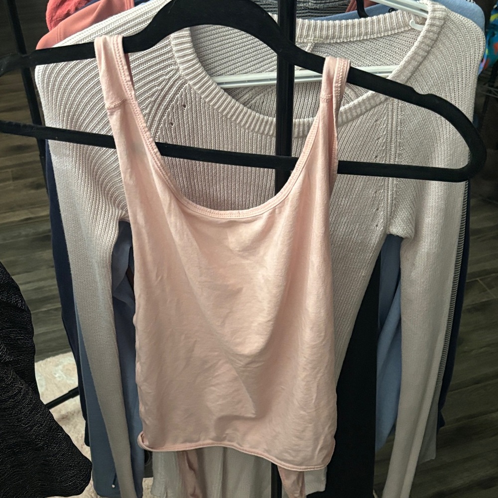 Lululemon tie back tank PTP 15.5”